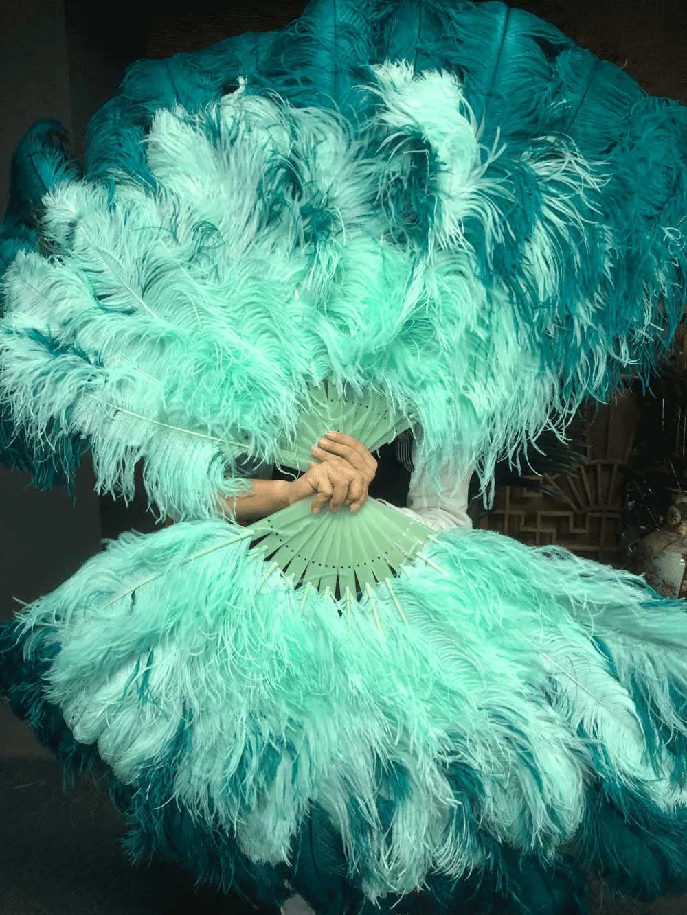 Mix Teal & mint XL 2 Layer Ostrich Feather Fan 34''x 60'' with Travel leather Bag