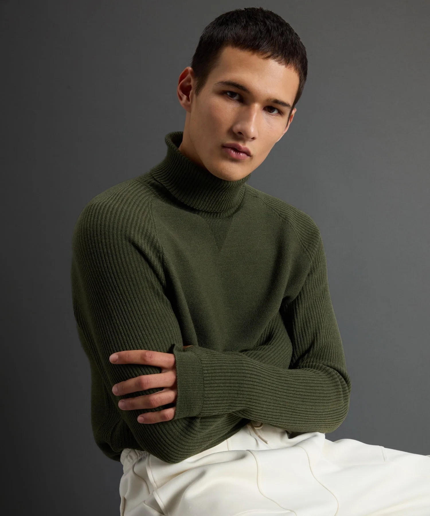 Todd Snyder X Woolrich Technical Merino Turtleneck in Olive