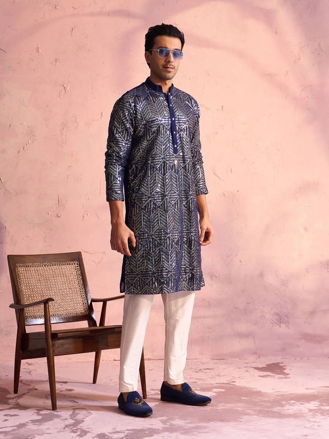 Vastramay Men's Navy Blue Georgette Kurta Set